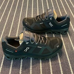 On cloud cloud venture mens black US11.5